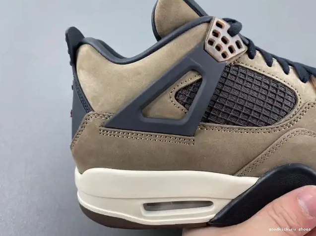 TS 4 Travis AJ4-882335 x Brown Jordan Scott Air Retro 0415